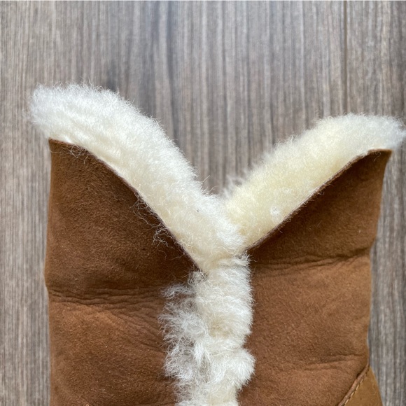 BORN Shearling Lined Tan Leather Heeled Boots | 37 - Picture 6 of 11
